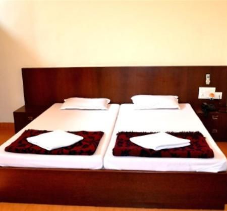Hotel Kusum 빌라이 객실 사진