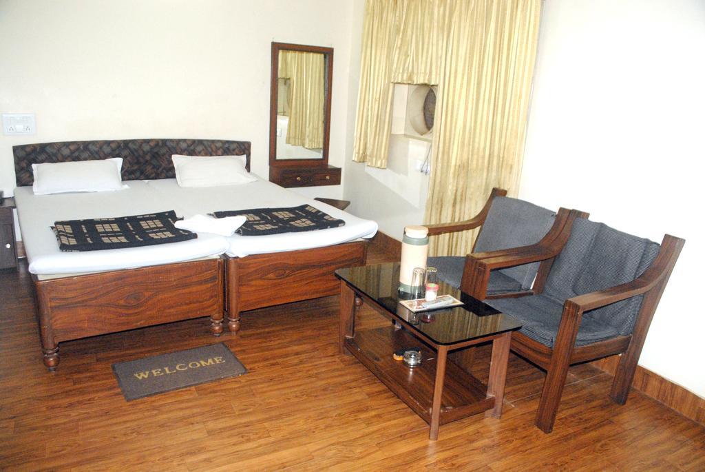 Hotel Kusum 빌라이 외부 사진