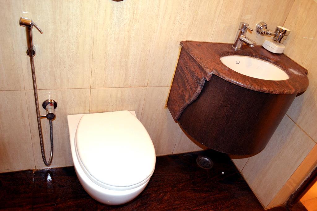 Hotel Kusum 빌라이 외부 사진