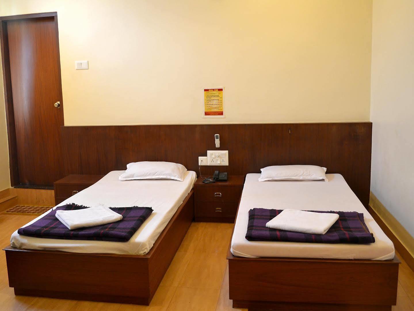Hotel Kusum 빌라이 외부 사진